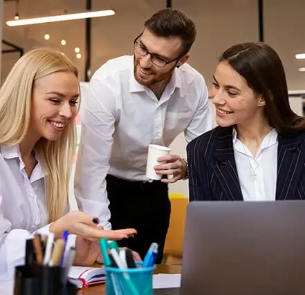 Shineing Digital Team Working on AI Project